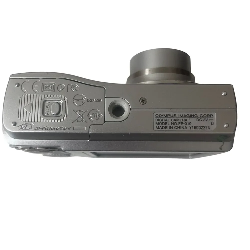 Olympus FE FE-310 8.0MP Digital Camera - Silver